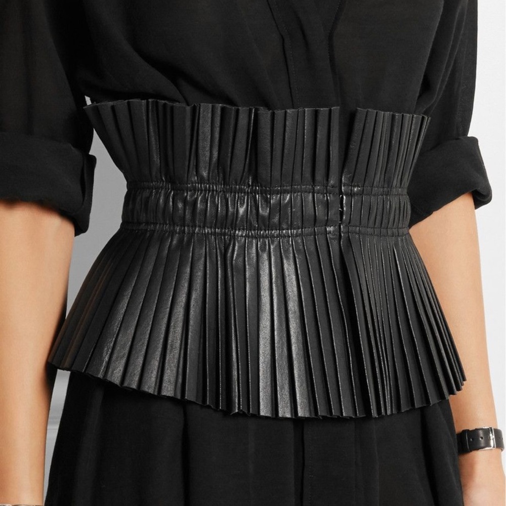 Isabel Marant✨Gorgeous, leather pleated corset belt